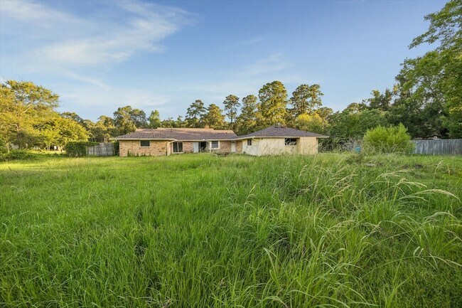 Building Photo - 1307 Southern Hills Rd