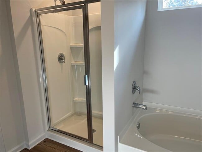 Building Photo - 240 Summerwood Ln