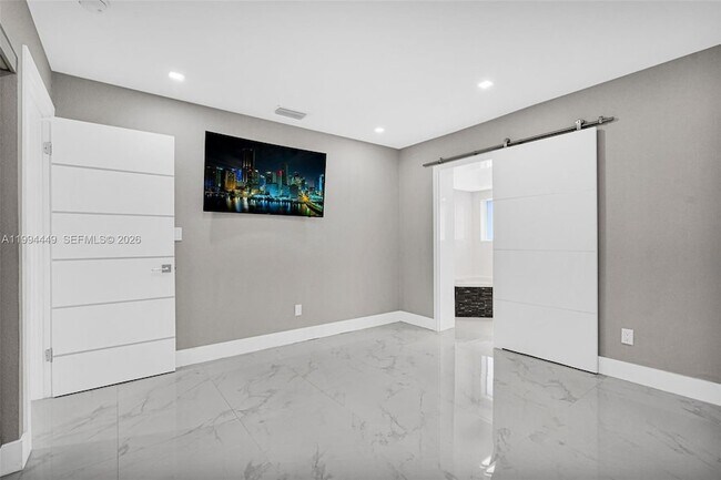 Building Photo - 4225 SW 133rd Ct