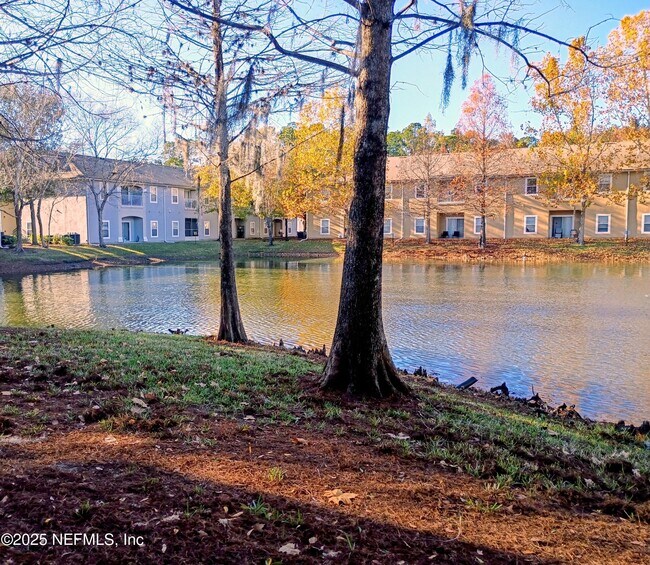 Building Photo - 6106 Maggies Cir