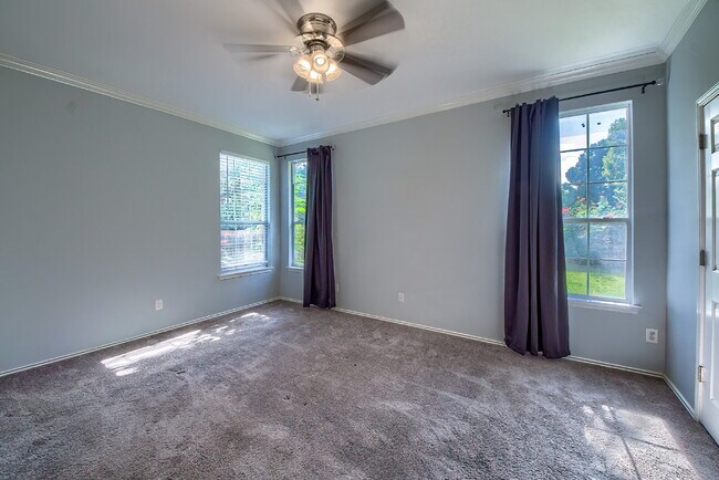 Building Photo - OFFERING 50% OFF THE 1ST MONTH'S RENT