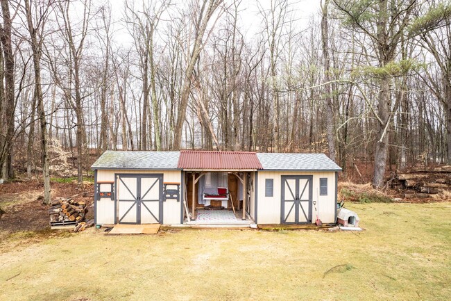 Building Photo - 63 Walker Valley Rd