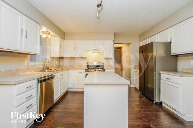 Building Photo - 1896 Berwick Ct