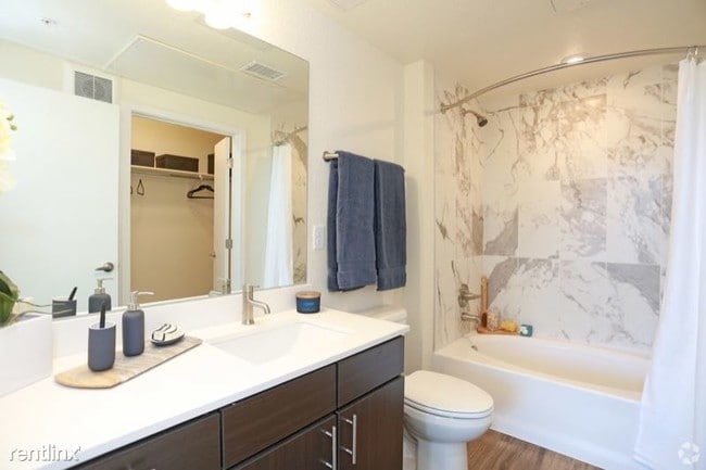 Building Photo - 1281 S Ulster St