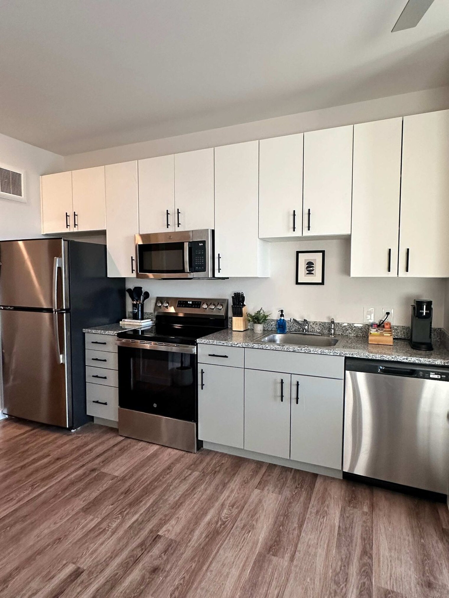 Building Photo - 1001 Marshall Ave