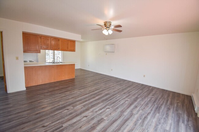 Building Photo - *** PENDING   APPLICATION ***