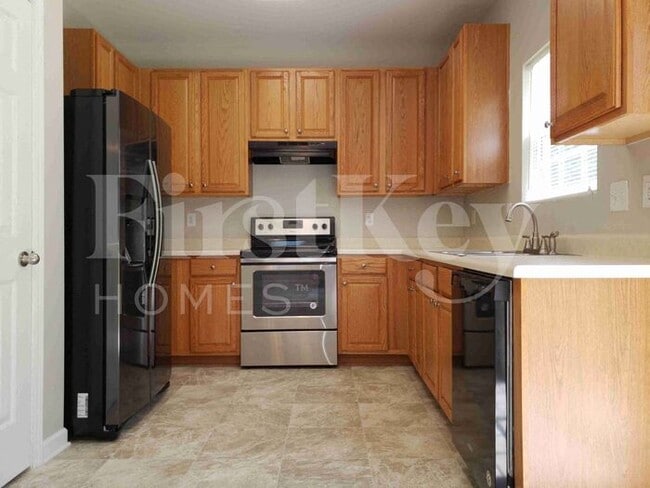 Building Photo - 2140 Lauren Woods Dr