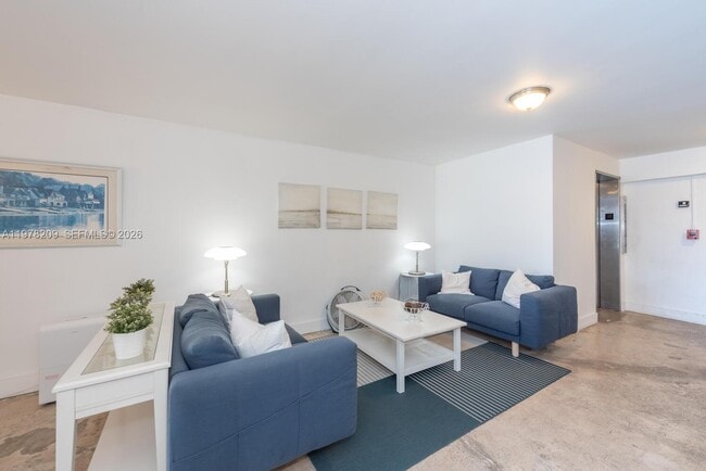 Building Photo - 251 Galen Dr