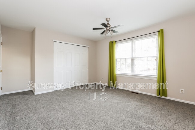 Building Photo - 5 Isla Ct