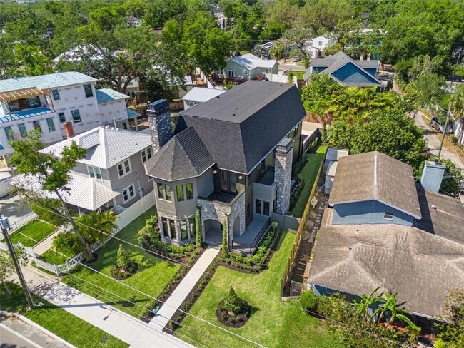 Building Photo - 807 W Park Ave