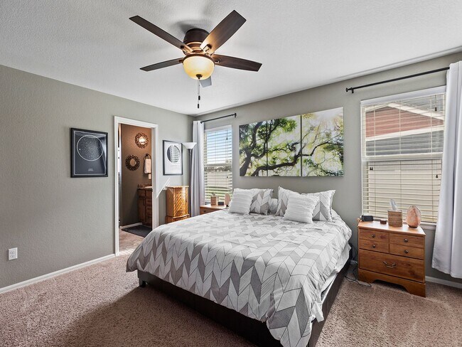 Building Photo - Beautiful 3 Bed, 2 Bath Ranch-Style House in East Windsor!