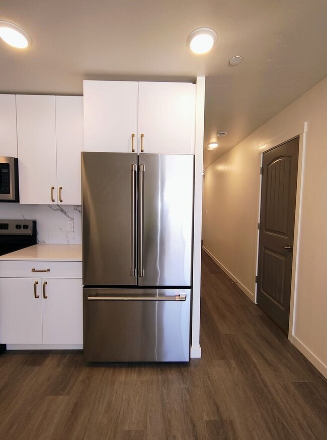 Building Photo - 16852 N Idaho Center Blvd