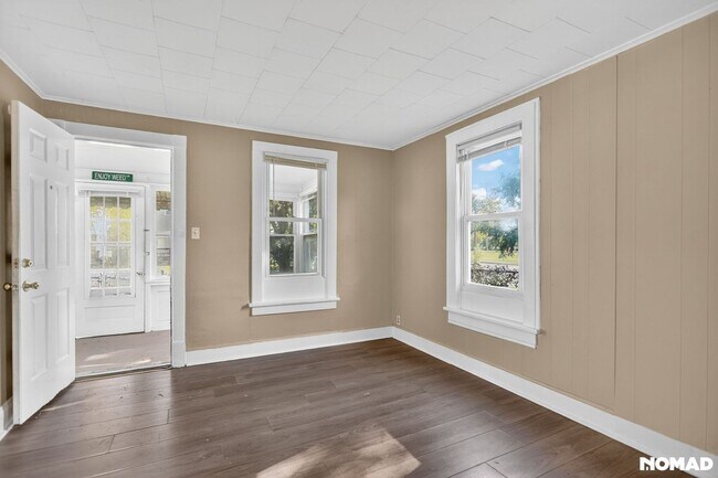 Building Photo - Charming 3BR House in Kankakee