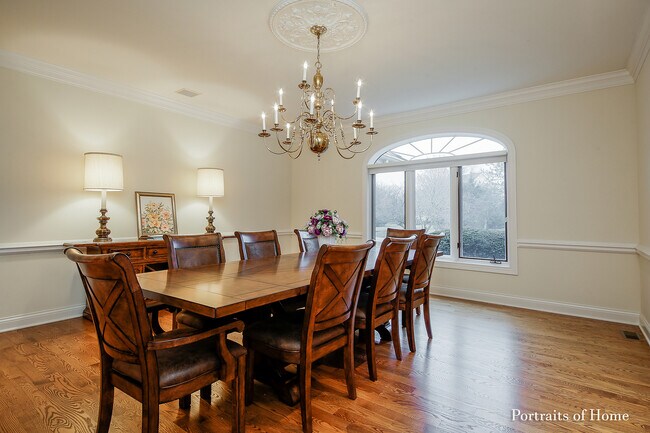 Building Photo - 1115 Bridgeview Ln