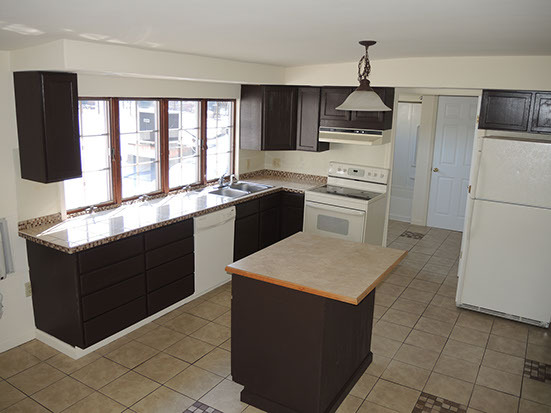 kitchen - 312 N Centre St