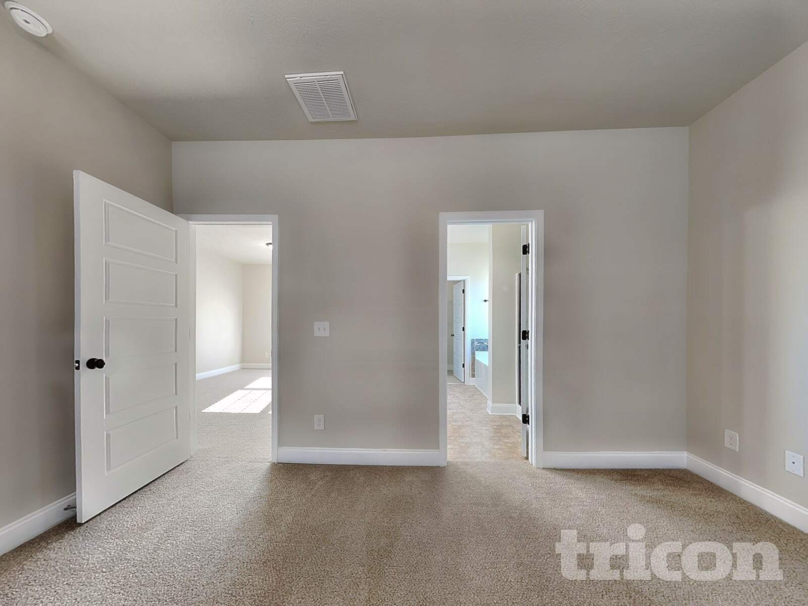 Building Photo - 667 Dandelion Row