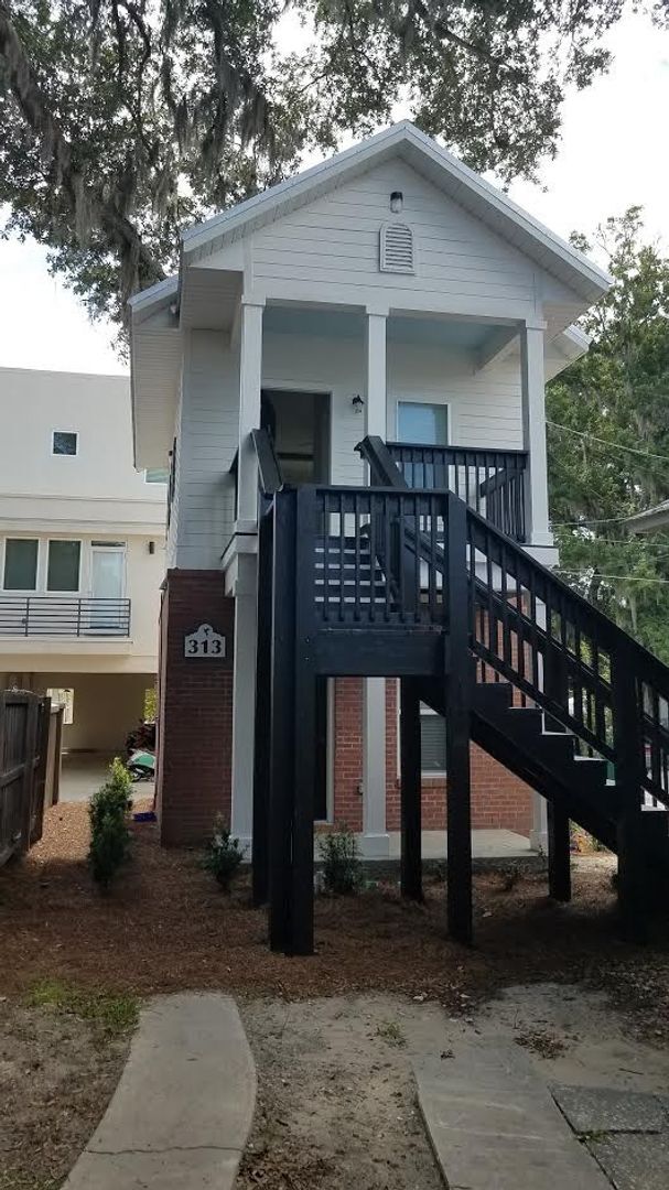 Primary Photo - Recently Built 1 Bedroom, 1 Bathroom Studio in Sorority Row