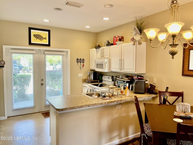 Building Photo - 480 Cabernet Pl