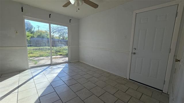 Building Photo - 620 Royal Crest Dr