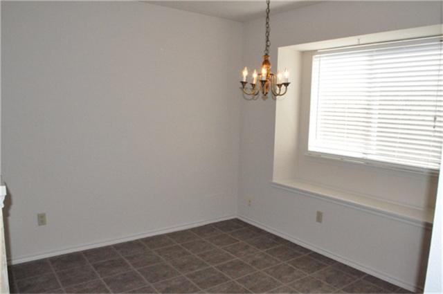 Building Photo - 2119 Fountain Dr