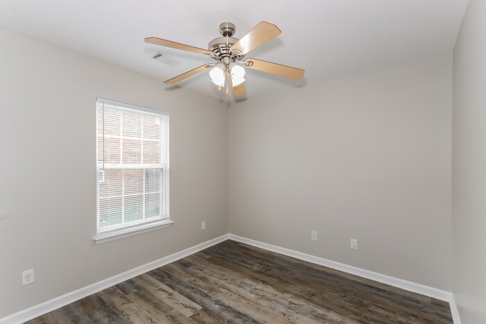 Building Photo - 6240 Freedom Cir