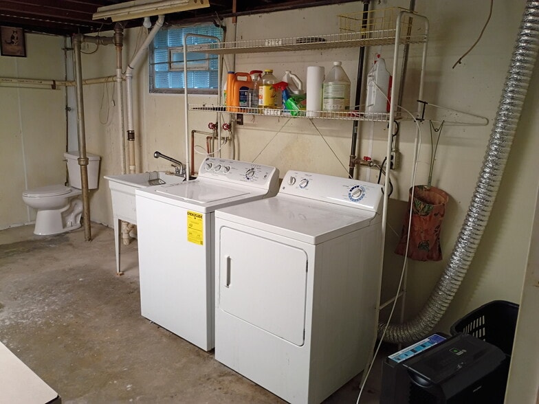 Washer and Dryer - 442 E Columbia Ave
