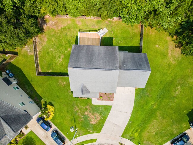 Building Photo - 107 McKinnon Pl