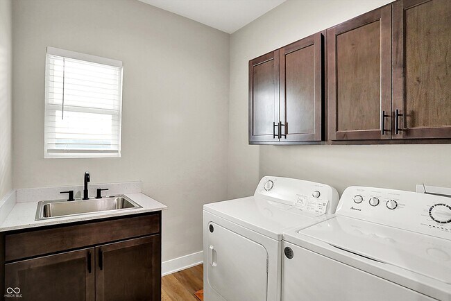 Building Photo - 1624 Prospect St