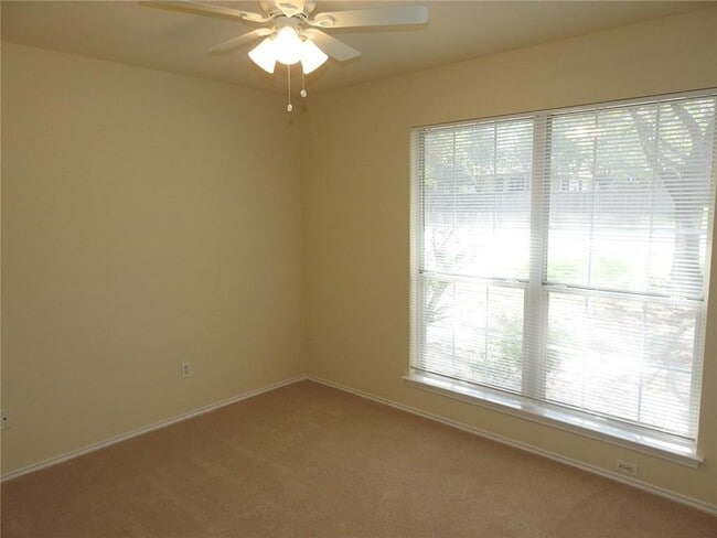 Building Photo - 1108 Brashear Ln