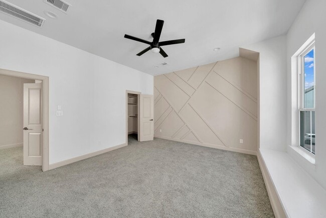 Building Photo - 9551 Neuens Rd