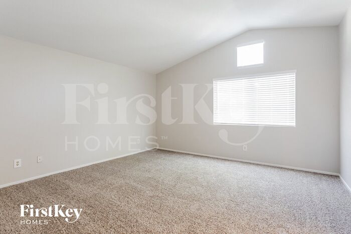 Building Photo - 2114 W San Miguel Ave
