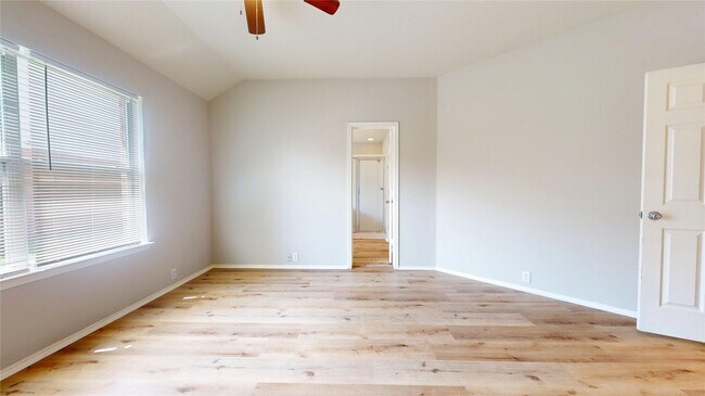 Building Photo - 1103 Sun Prairie Dr