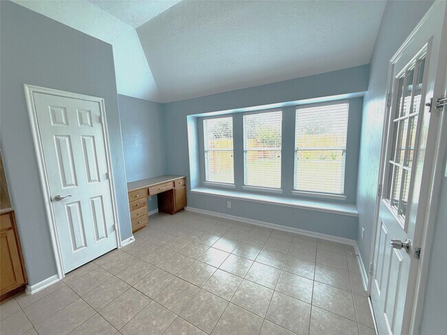 Building Photo - 8218 Terrace Brook Dr