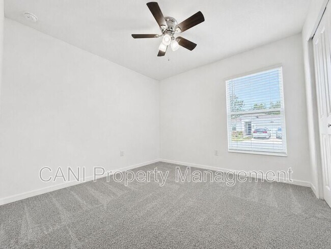 Building Photo - 1100 Sand Trap Ct