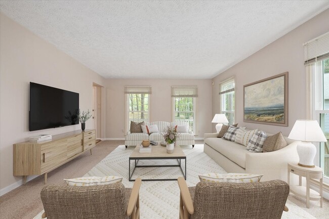 Building Photo - Charming Colonial in Elmhurst Station