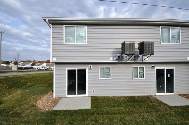 Building Photo - 210 Arlington Way