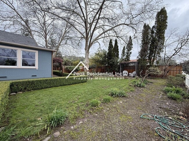 Building Photo - Beautiful Penryn 3bd/2ba House With Detach...