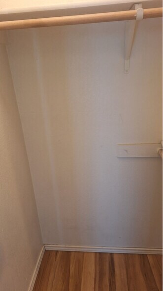 Building Photo - 3706 Malibu Ln