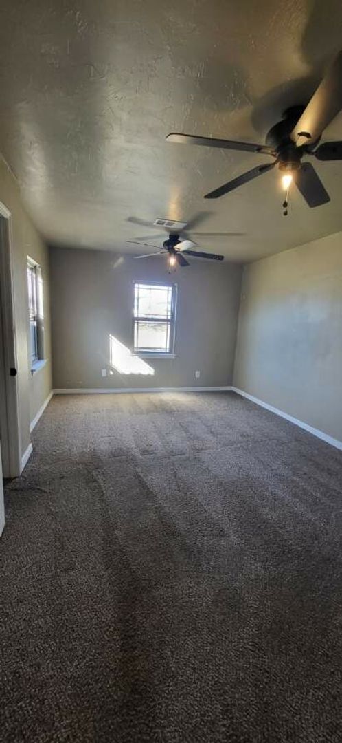 Building Photo - 4 Bedroom 2 Bath for Rent near Lake Texoma