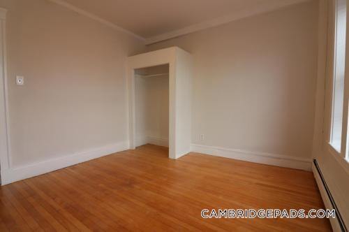 Building Photo - 9 Upland Rd