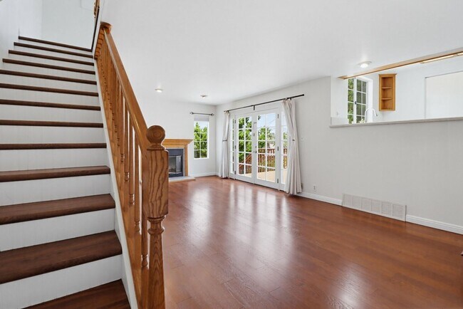 Building Photo - Beautifully Maintained Home in La Mesa — 3 Bed / 2 Bath | 1,600 Sq Ft