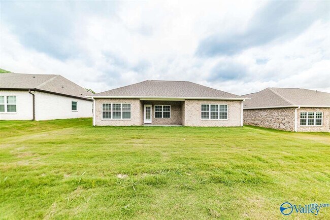 Building Photo - 3029 Crystal Creek Dr