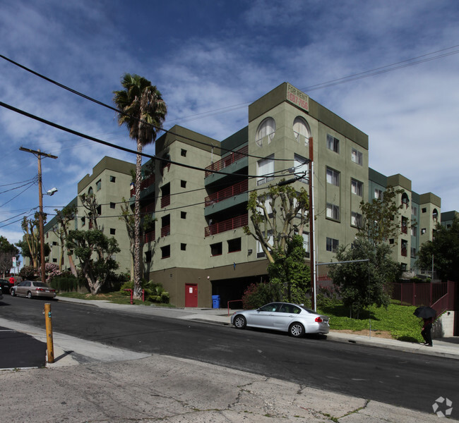 Building Photo - Hillside Villa Apartments