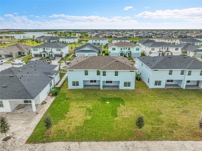 Building Photo - 1687 Hoot Owl Holw