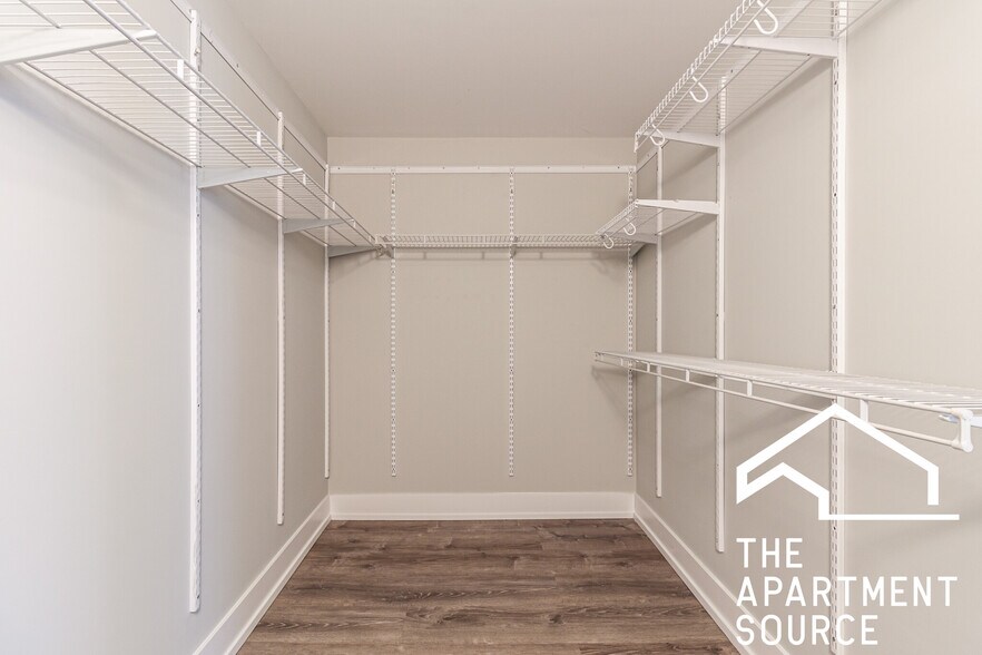 Building Photo - 3540 N Broadway St