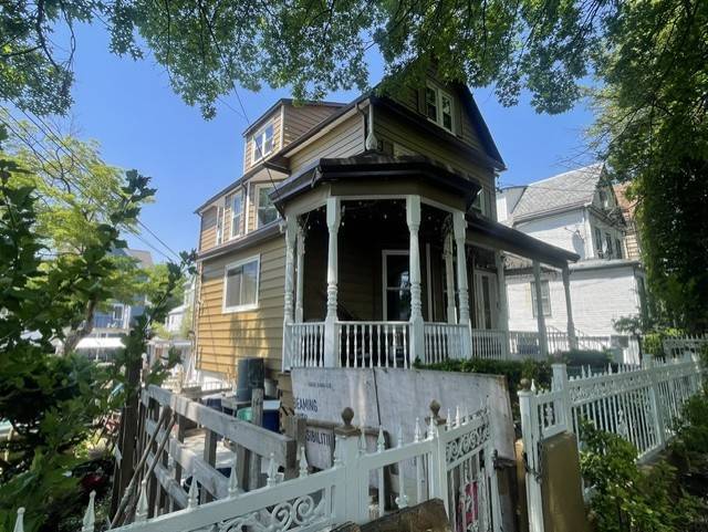 Building Photo - 438 S 1st Ave