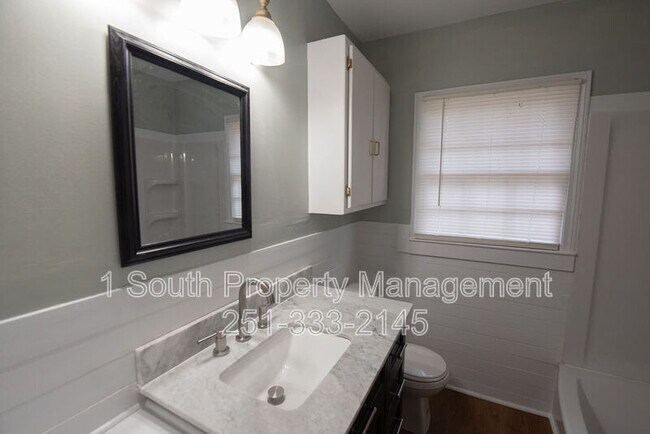 Building Photo - 4361 Montclair Cir E