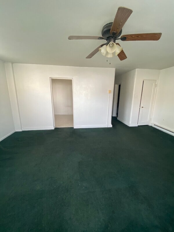 Building Photo - 209 College Ave
