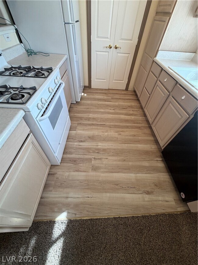 Building Photo - 1401 N Michael Way