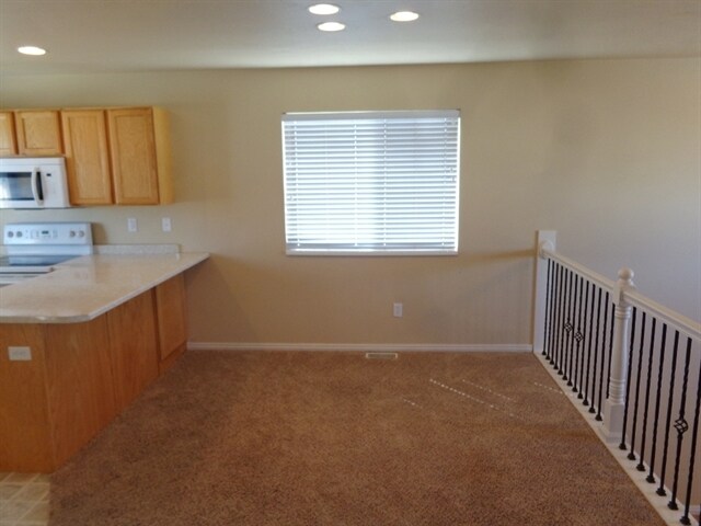 Building Photo - 6359 W Liza Ln